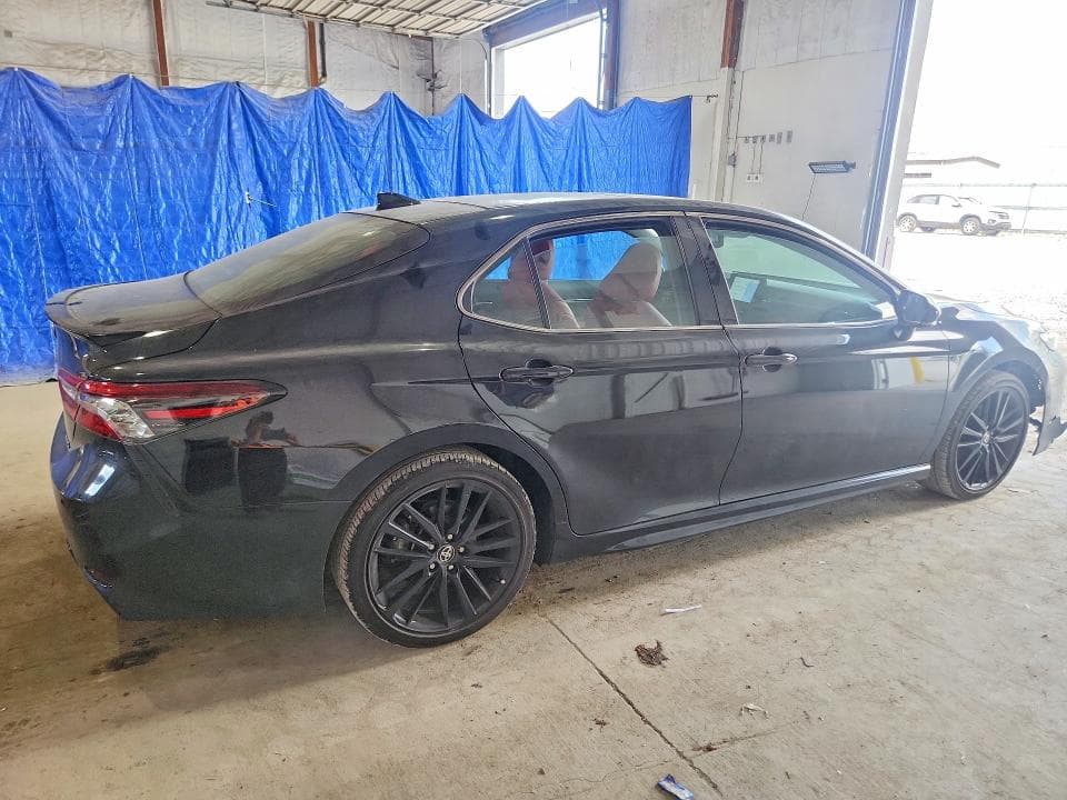 2023 TOYOTA CAMRY XSE 3