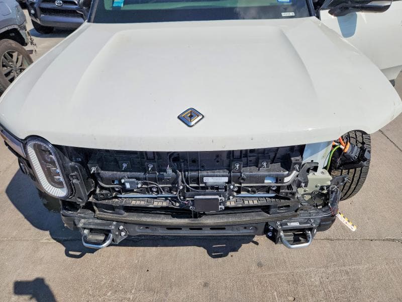 2023 RIVIAN R1S ADVENTURE 12