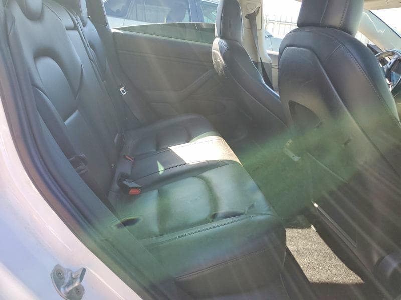 2018 TESLA MODEL 3 10