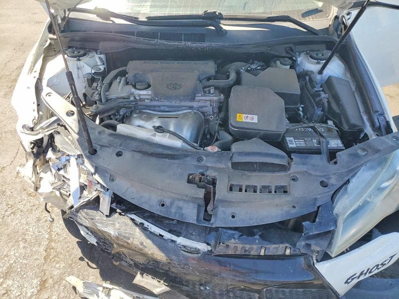 2017 TOYOTA CAMRY SE 11