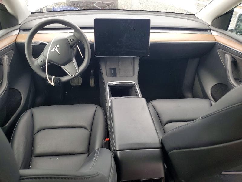 2023 TESLA MODEL Y 8