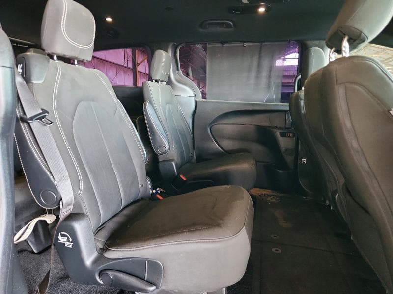 2020 CHRYSLER PACIFICA TOURING 11