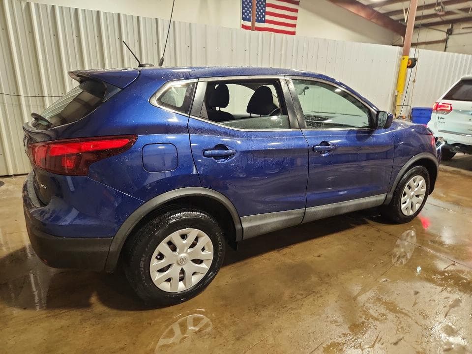 2017 NISSAN ROGUE SPORT S 3