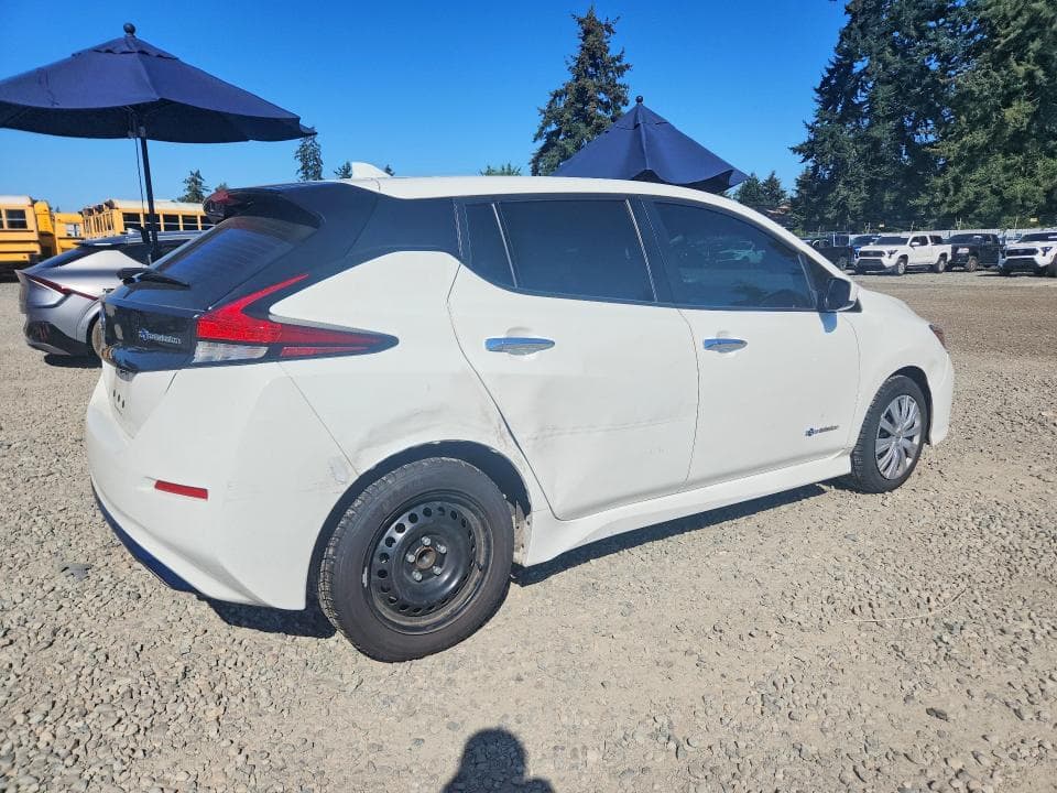 2019 NISSAN LEAF S 3