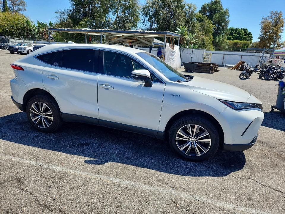 2021 TOYOTA VENZA LE 4