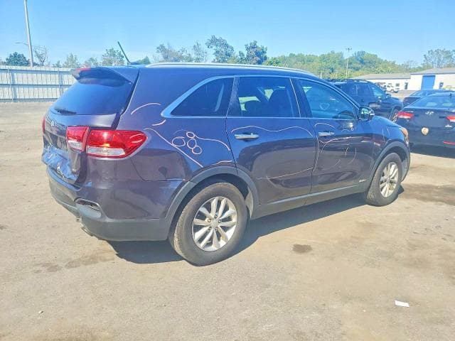 2017 KIA SORENTO LX 3