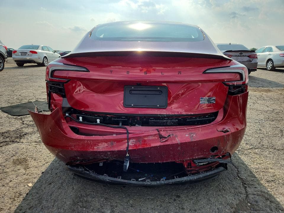 2026 TESLA MODEL 3 6