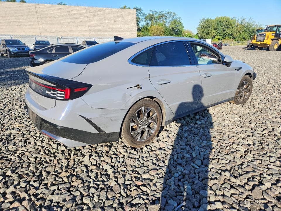 2025 HYUNDAI SONATA SEL 3