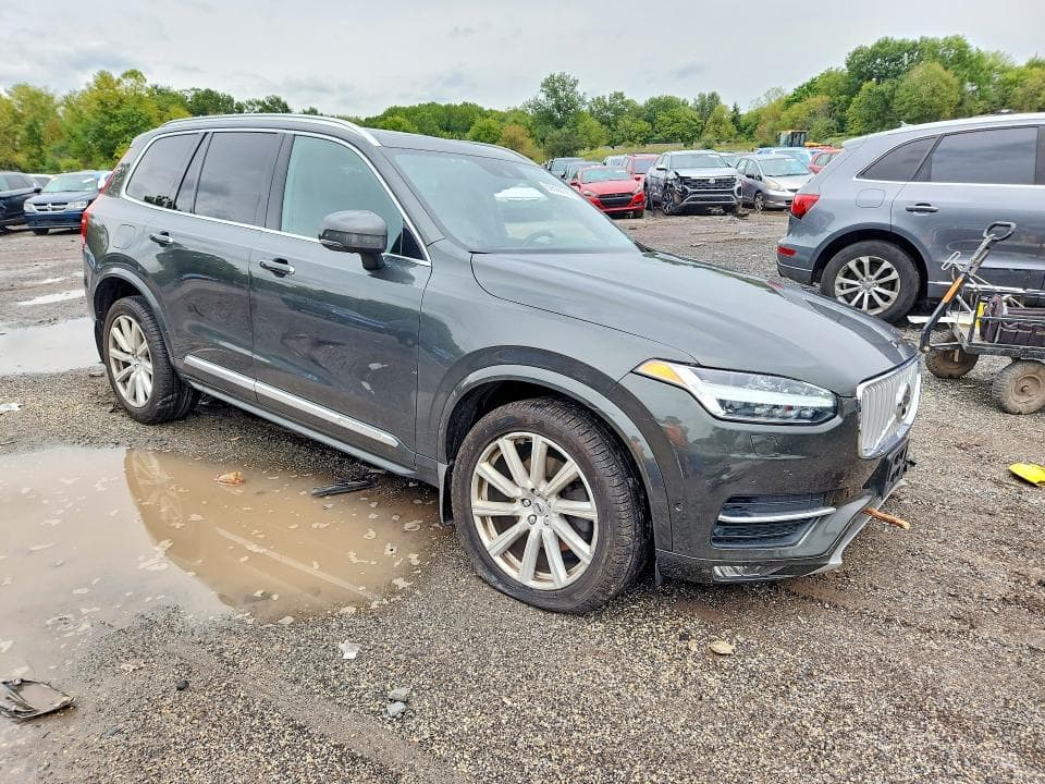 2018 VOLVO XC90 T6 4