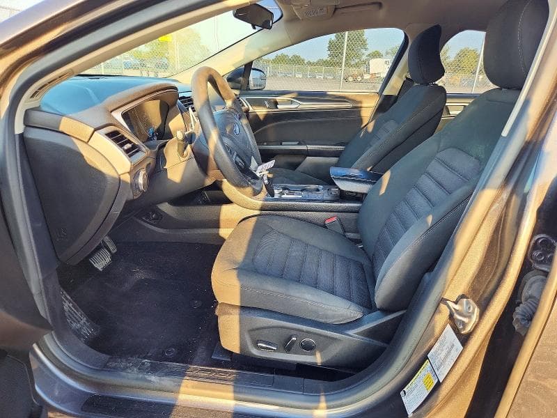 2017 FORD FUSION SE 7