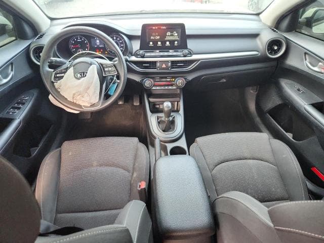2019 KIA FORTE FE 8