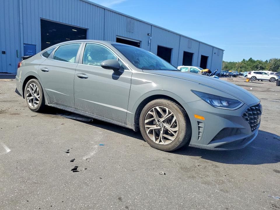 2021 HYUNDAI SONATA SEL 4