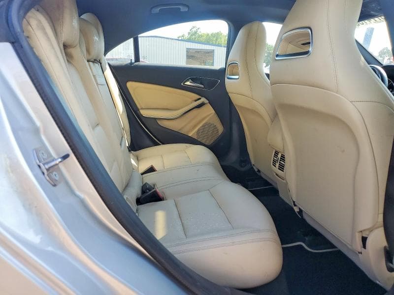 2019 MERCEDES-BENZ CLA 250 10