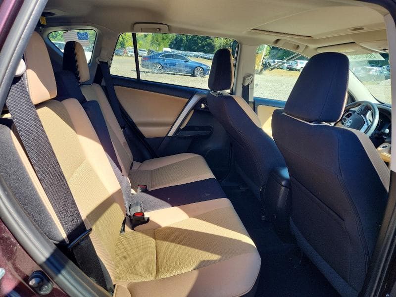 2018 TOYOTA RAV4 XLE 10