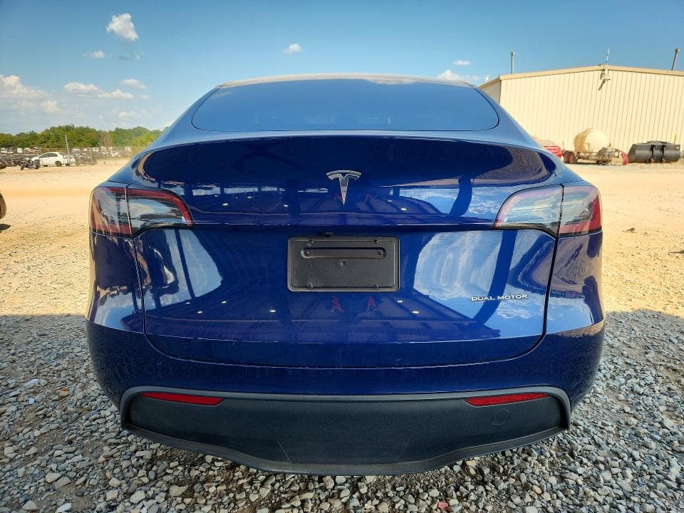 2023 TESLA MODEL Y 6