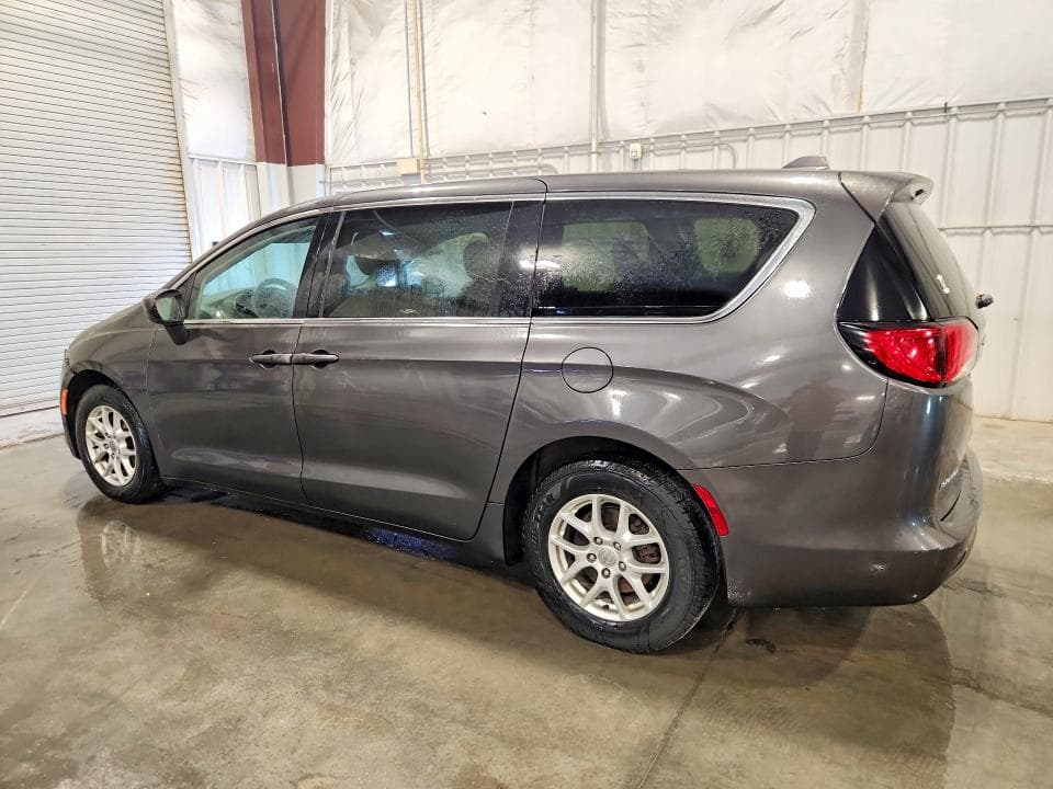 2017 CHRYSLER PACIFICA TOURING 2
