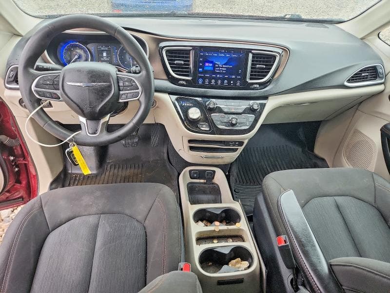 2017 CHRYSLER PACIFICA TOURING 8