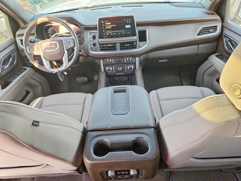 2024 GMC YUKON SLE 8