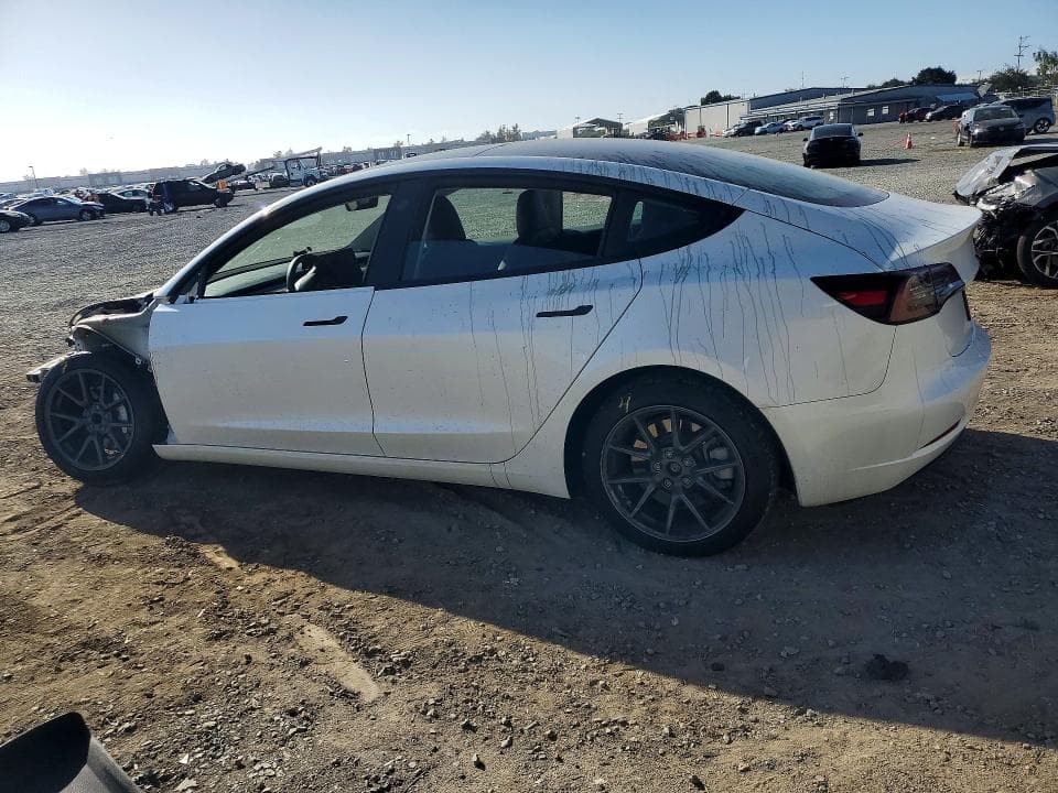 2023 TESLA MODEL 3 2