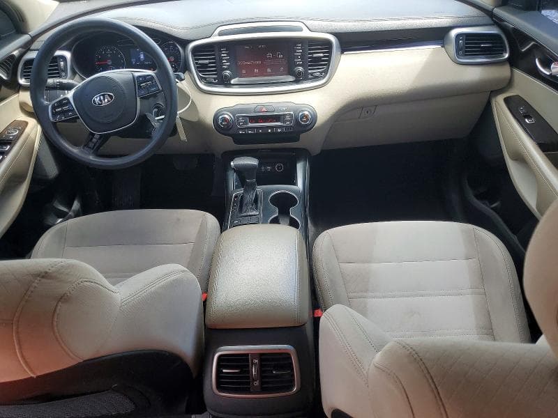 2019 KIA SORENTO LX V6 8