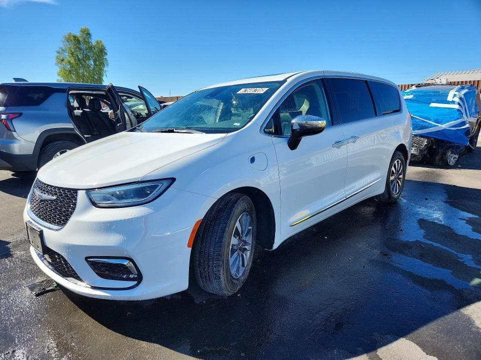 2023 CHRYSLER PACIFICA HYBRID LIMITED - 1
