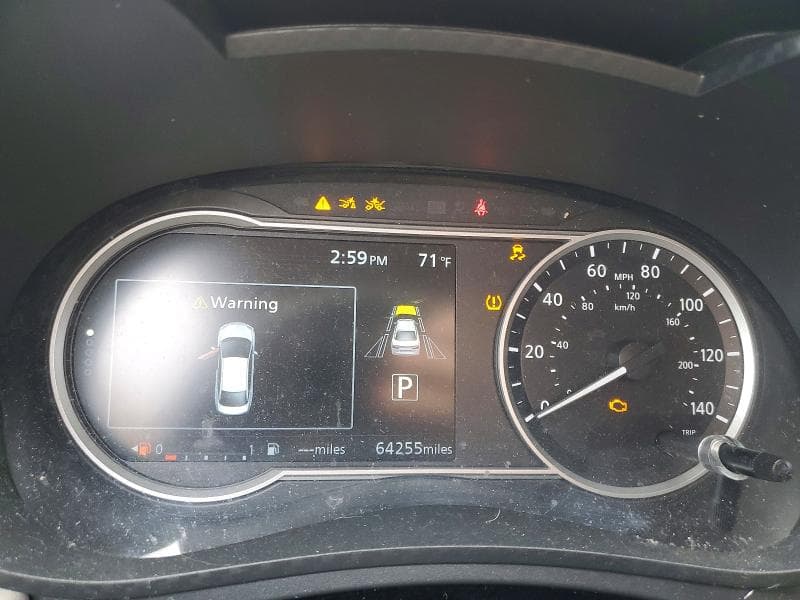 2020 NISSAN VERSA SV 9