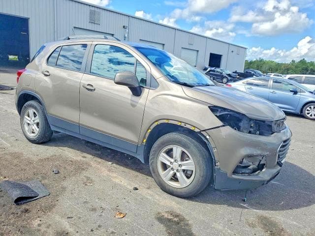 2021 CHEVROLET TRAX 1LT 4