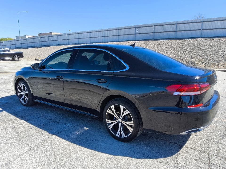 2020 VOLKSWAGEN PASSAT SEL 2