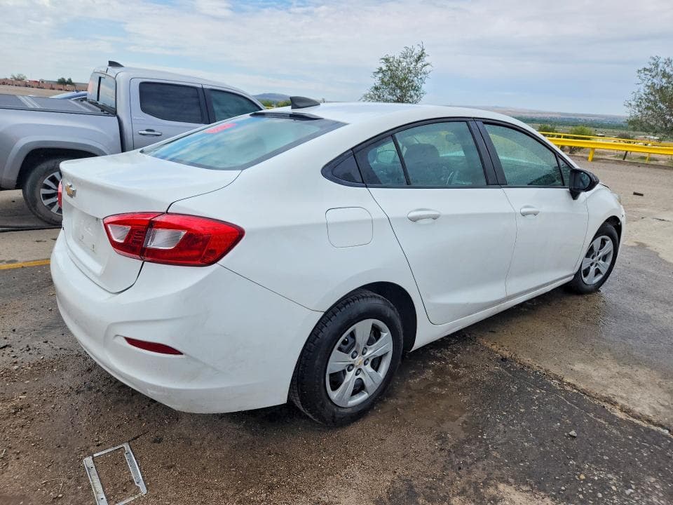 2018 CHEVROLET CRUZE LS 3