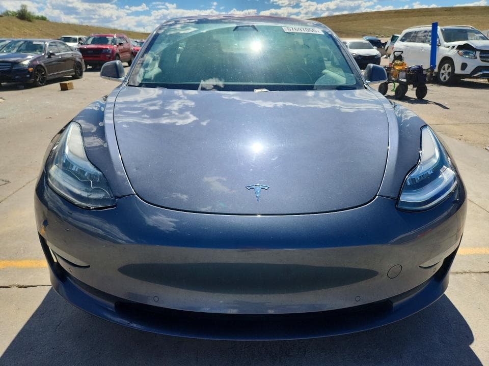 2018 TESLA MODEL 3 5
