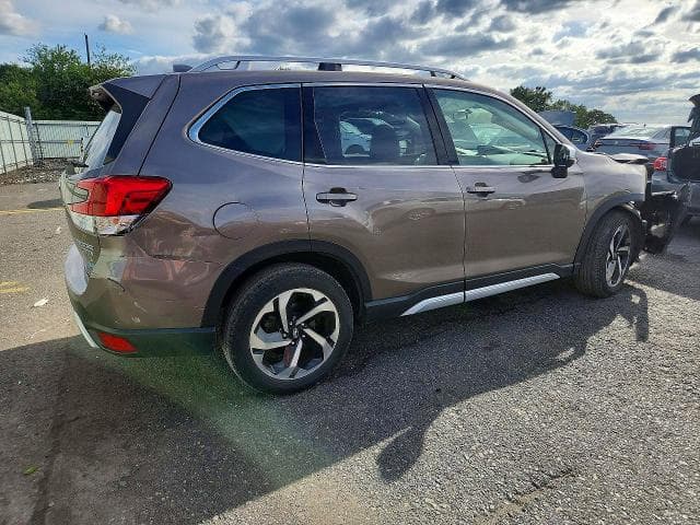 2023 SUBARU FORESTER TOURING 3