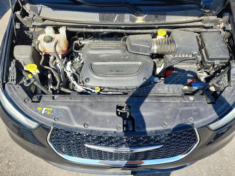 2024 CHRYSLER PACIFICA LIMITED 12