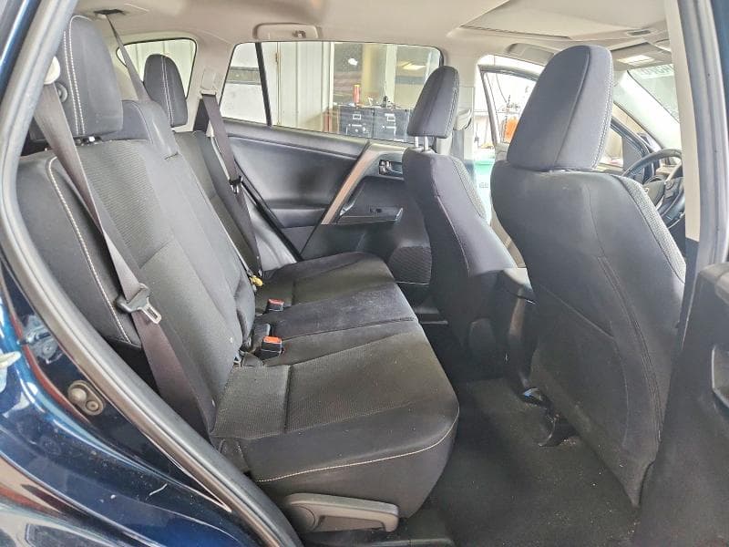 2018 TOYOTA RAV4 XLE 10