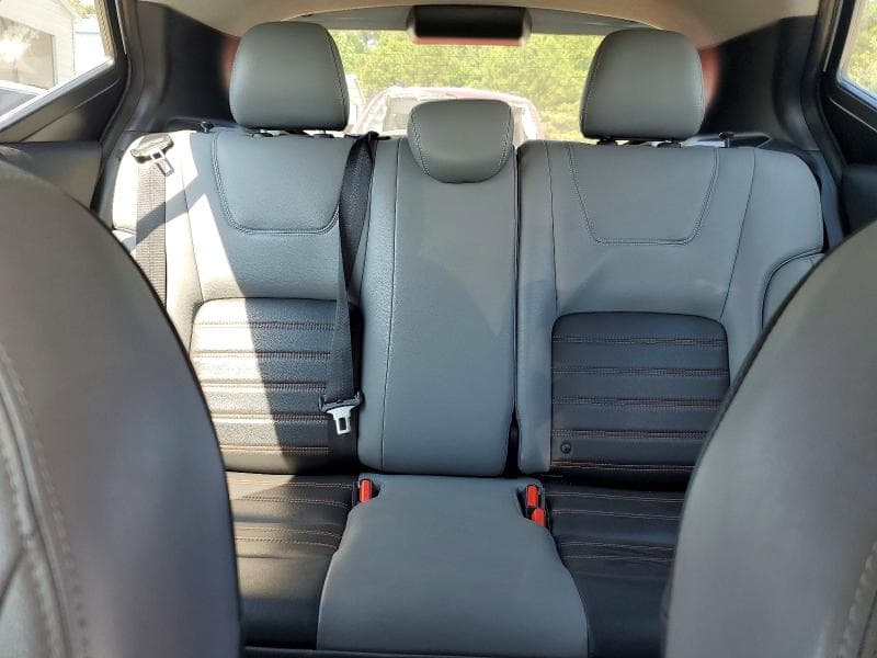 2021 NISSAN KICKS SR 10