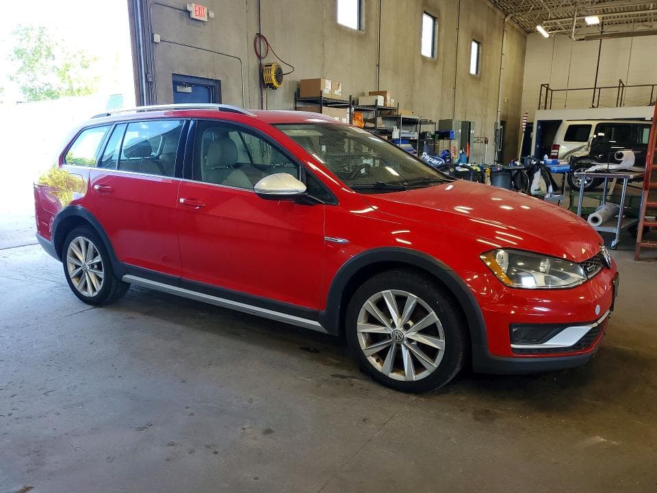 2017 VOLKSWAGEN GOLF ALLTRACK S 4