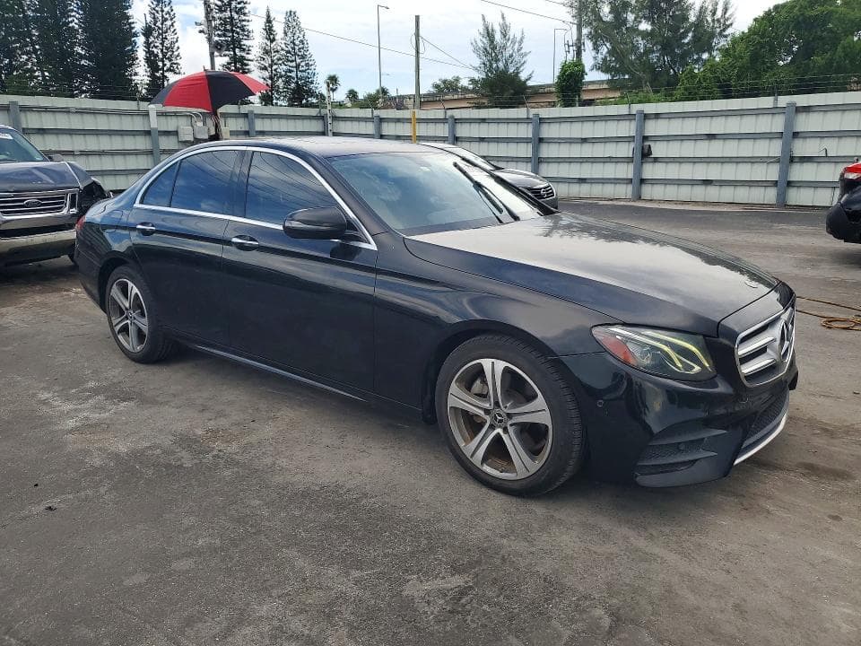 2018 MERCEDES-BENZ E 300 4