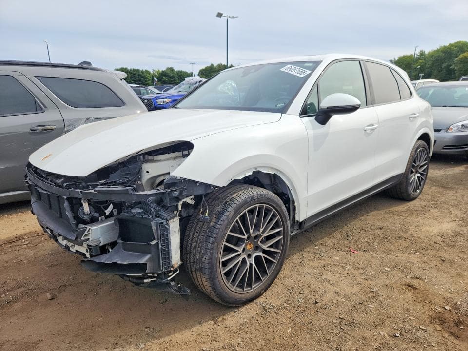 2019 PORSCHE CAYENNE - 1