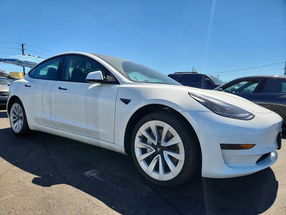 2023 TESLA MODEL 3 4