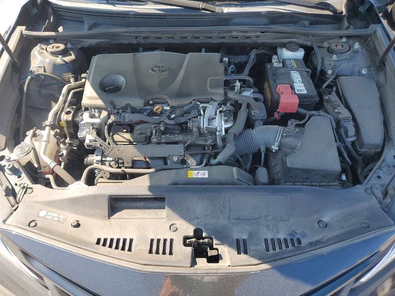 2020 TOYOTA CAMRY SE 11