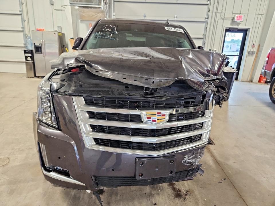 2017 CADILLAC ESCALADE LUXURY 5
