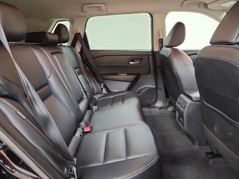 2026 NISSAN ROGUE SL 11