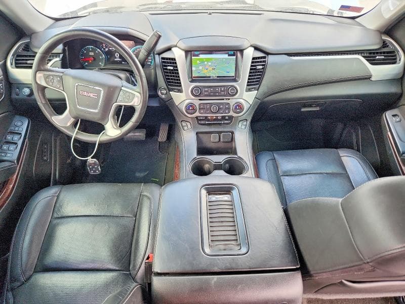 2017 GMC YUKON SLT 8
