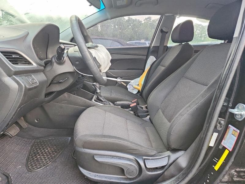 2021 HYUNDAI ACCENT SE 7