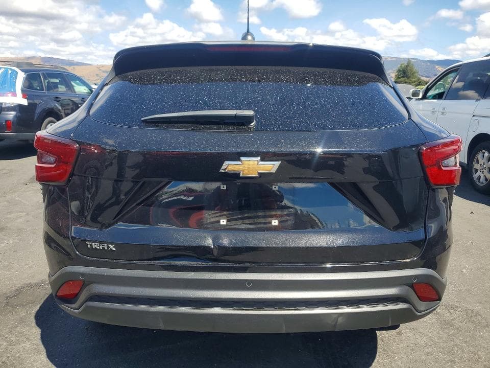 2024 CHEVROLET TRAX LS 6