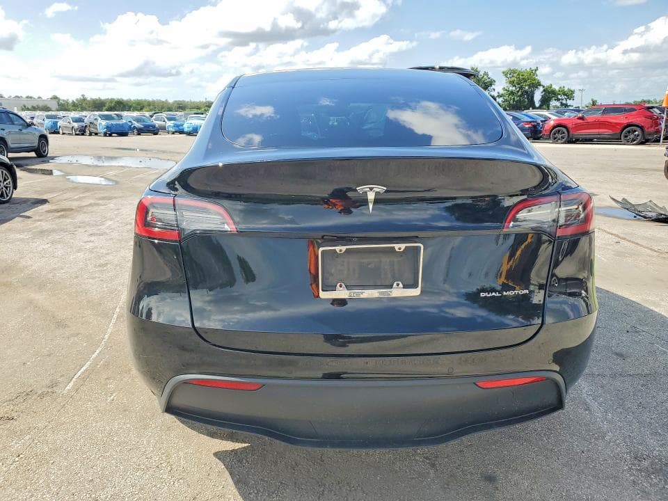 2022 TESLA MODEL Y 6