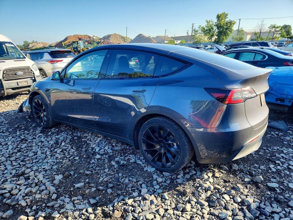 2023 TESLA MODEL Y 2