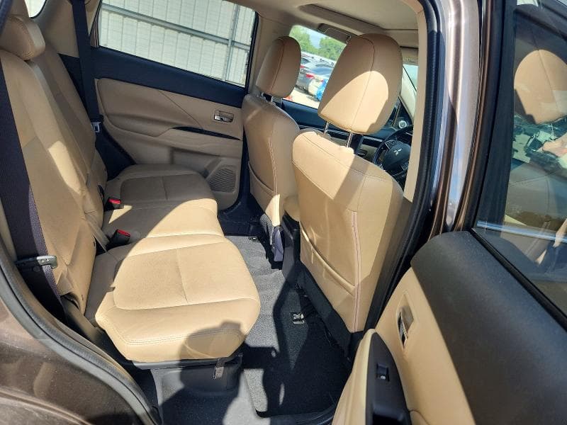 2017 MITSUBISHI OUTLANDER SE 11