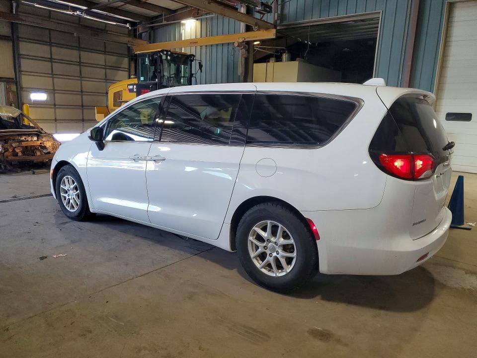 2017 CHRYSLER PACIFICA TOURING 2