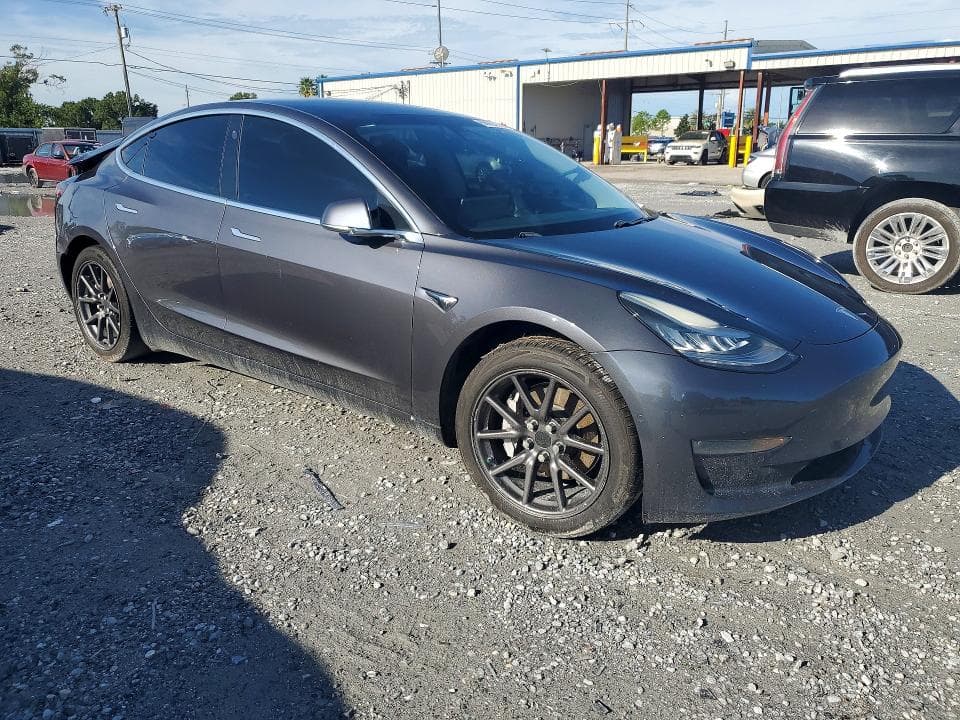 2019 TESLA MODEL 3 4