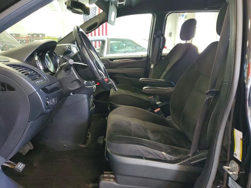 2017 DODGE GRAND CARAVAN SE 7